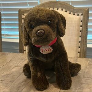 FAO Schwarz Stuffed Animal Puppy Chocolate Lab Red Collar Tag Schwarz Button EUC